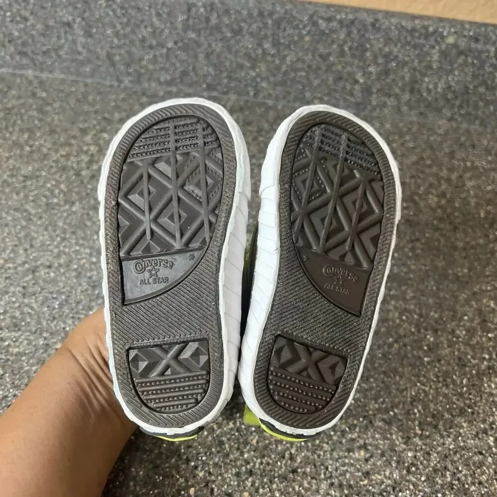 Converse All Star Kids Infant Sz 6 UNTITL3D Canvas Sneaker Lace Up High Top Shoe